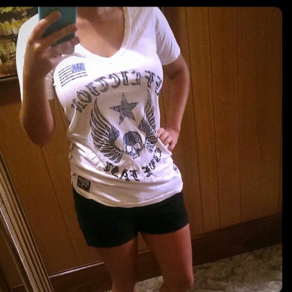 ❌SOLD ON EBAY❌Affliction v neck tee