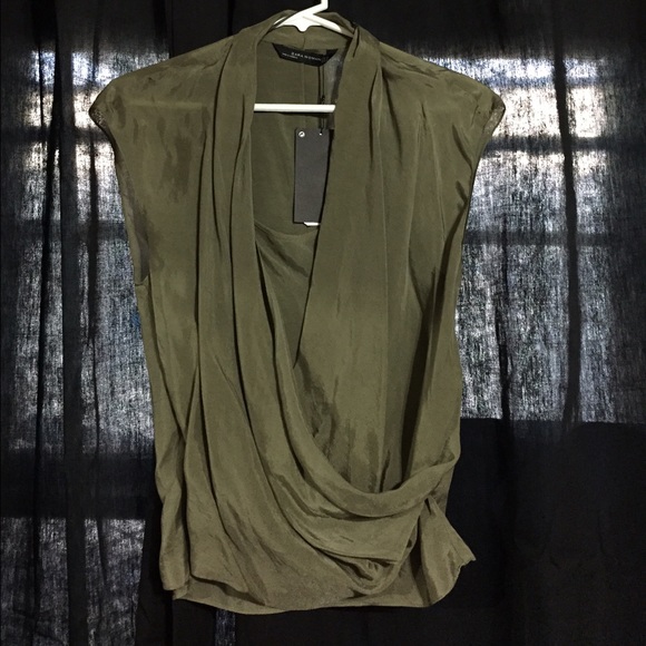 Bundle Zara top, pants & skirt.