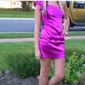 Beautiful colored dress!