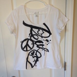 Kenneth Cole Peace Tee