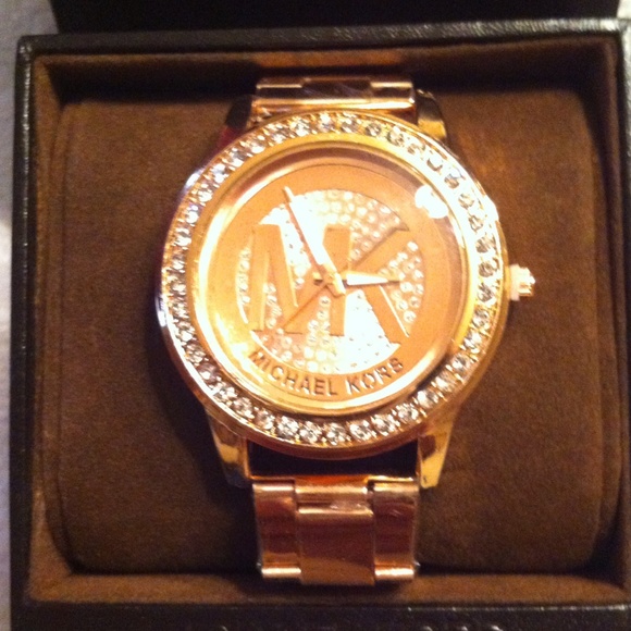 Rose gold Mk dress watch - Picture 2 of 3