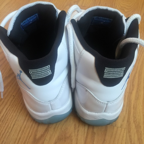 Retro 11s - Picture 2 of 4