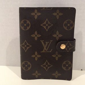 Louis Vuitton classic monogram medium agenda