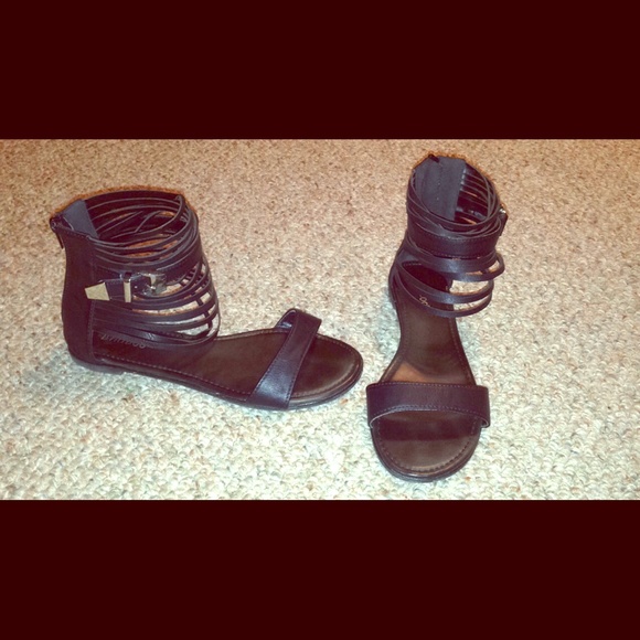SOLD! WORN ONCE BAMBOO GLADIATOR SANDALS - Picture 1 of 1