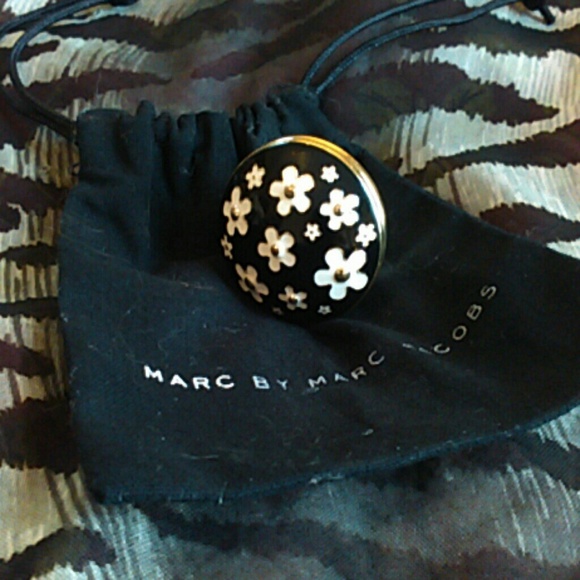 Marc by Marc Jacobs Jewelry - Marc Jacobs daisy solid perfume ring! Authentic!!!