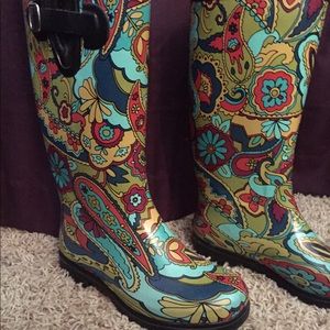 Rain boots