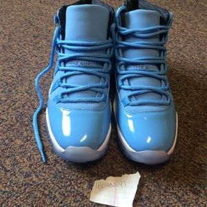 Gift Of Flight Pack: Air Jordan Pantone 11s