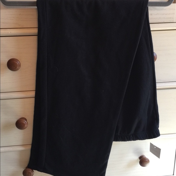 Ellen Tracy Workout Clothes/Loungewear - Picture 2 of 4