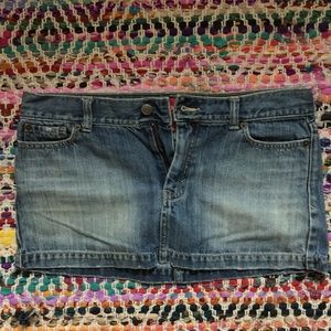 Hollister Denim Skirt / Size 7