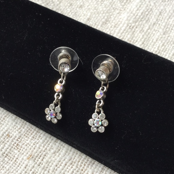 Sparkling earrings