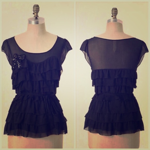 Anthropologists navy blue ruffle top