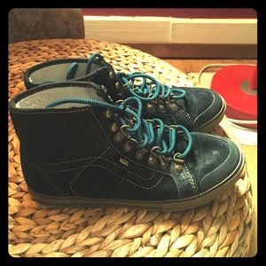 vans wellesley hiker boots