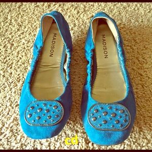 flat shoes