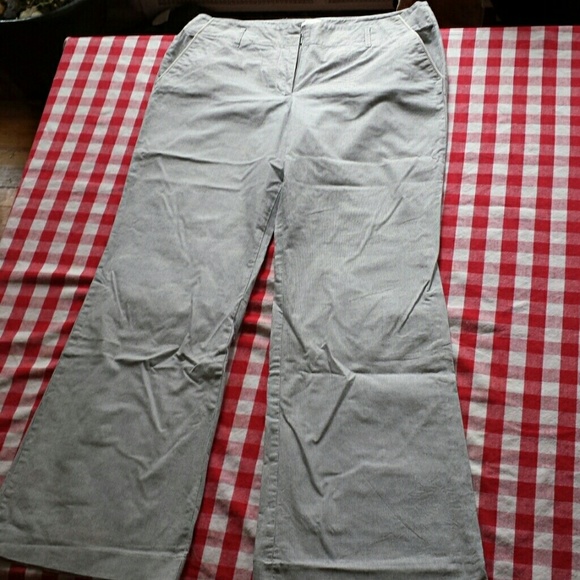 Ann Taylor loft sz 12 navy and white striped pant