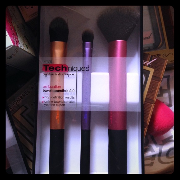 brand new! real techniques brushes!