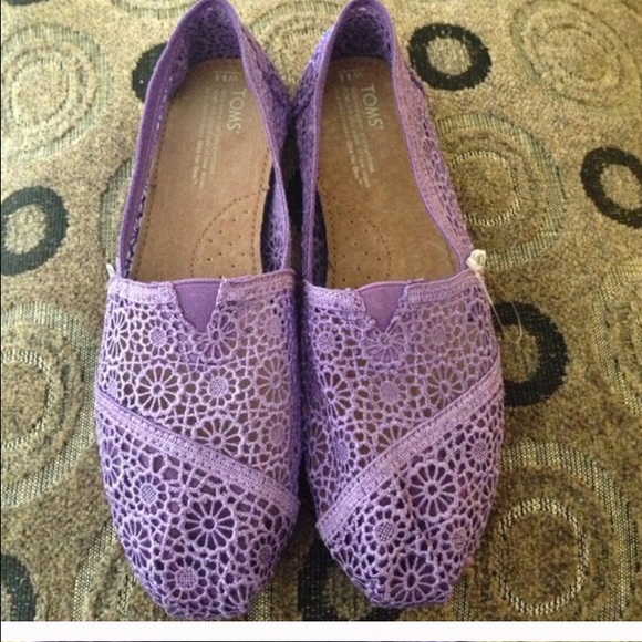Purple toms
