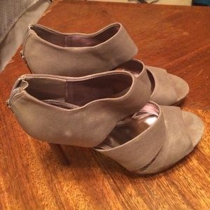 Final! Reduced to sell!!  Calvin Klein sexy heels