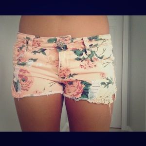 Coral floral shorts, star shorts, floral top