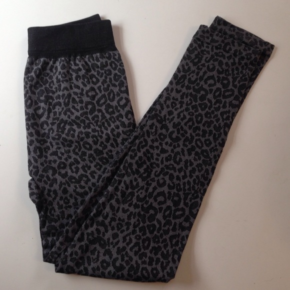 Black and Grey Leopard Leggings
