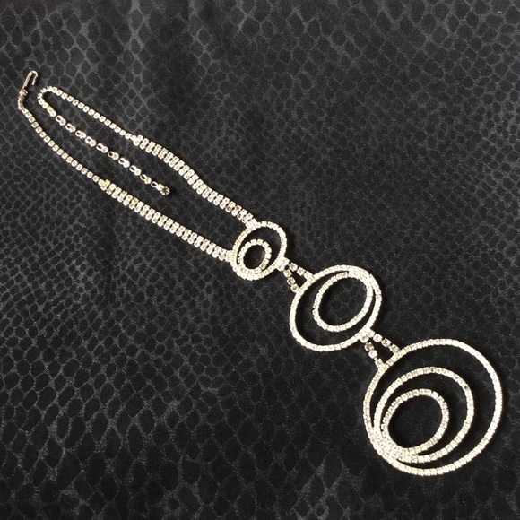 Sparkling necklace