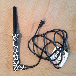 One inch barrel curling iron