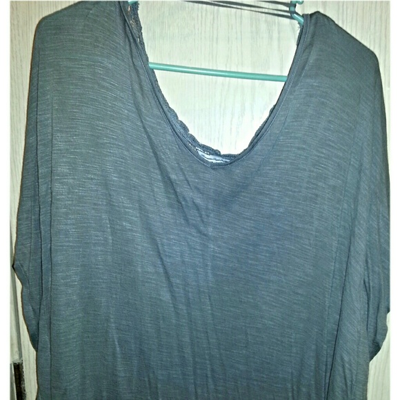 Women's XL loose flow fit. Wore 1 time