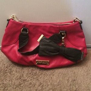 ⭐️pink Betsey Johnson purse with bow⭐️
