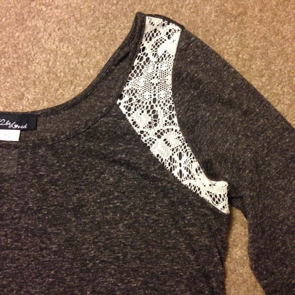 NWOT gray top with white lace - Picture 2 of 2