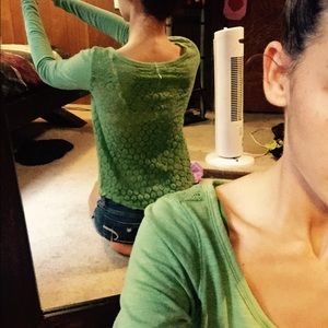 Green lace back long sleeve