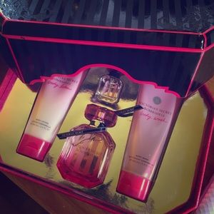 Victoria's Secret Bombshell