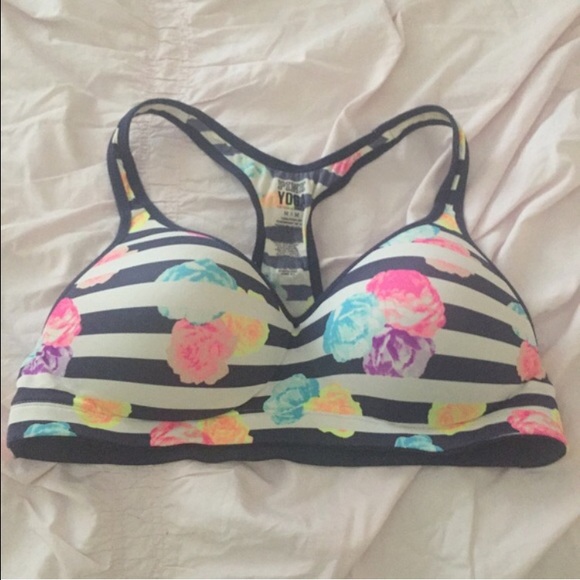 VS sports Bra