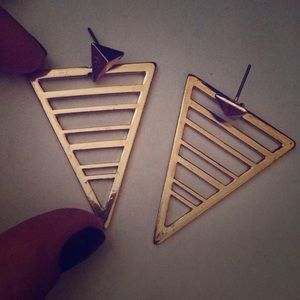 * NEVER WORN * Geometric triangle earrings