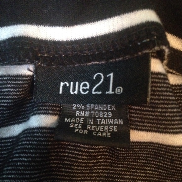 Rue 21 Black & White High Waisted Skirt - Picture 2 of 3