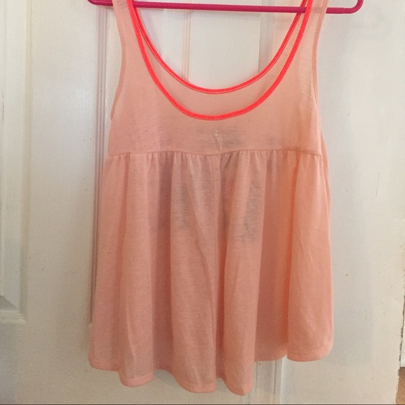 "LOVE" tropical tank top - Picture 2 of 2