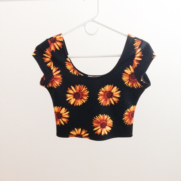 Sunflower cropped top