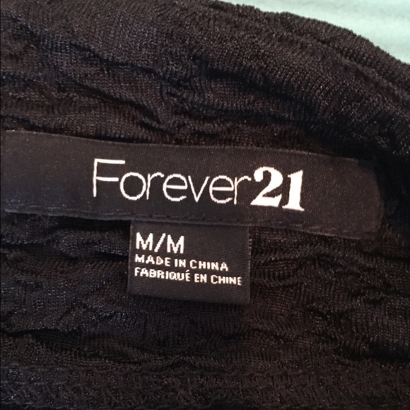 Forever 21 black skirt! - Picture 3 of 3