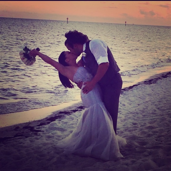 Vera wang wedding dress. Gray.