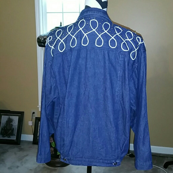 Fancy 100% Cotton Jean jacket - Picture 2 of 4