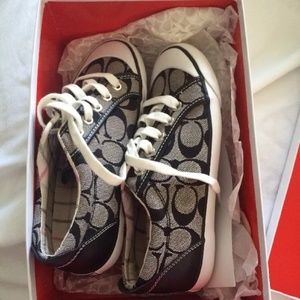 Coach Barrett size 6 sneakers