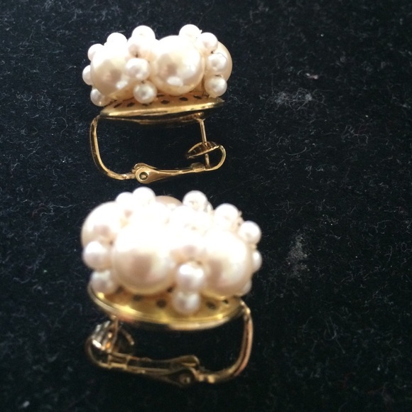 Vintage Pearl clip ons with a post , - Picture 2 of 4