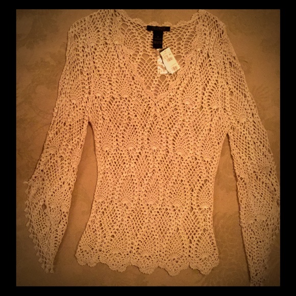 The Limited crochet top(NEW)