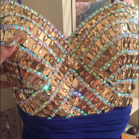 PRICE DROP ! Royal Queen Collection Prom Dress