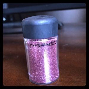 MAC glitter