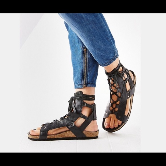 New Silence + noise warrior Lu sandal