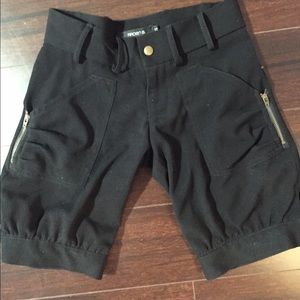 Short black