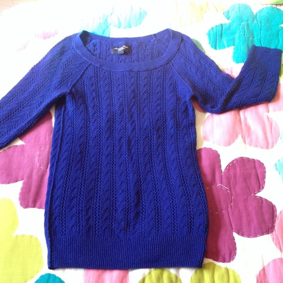 AE blue sweater