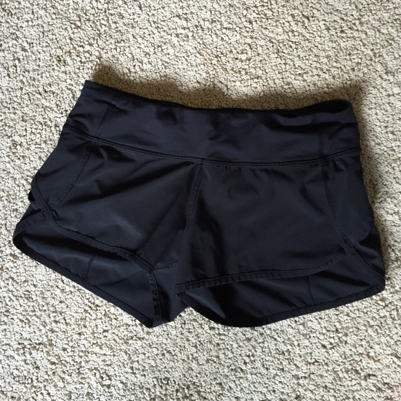 On HOLD💕💖Black lulu Lemon running shorts size 4
