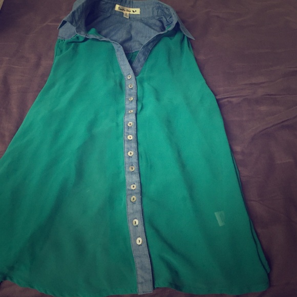 Chiffon collared shirt with back opening