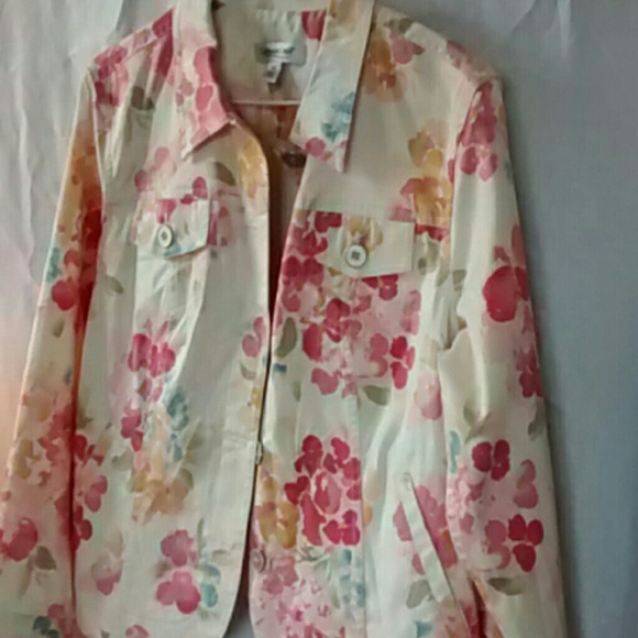 Super pretty summer jacket