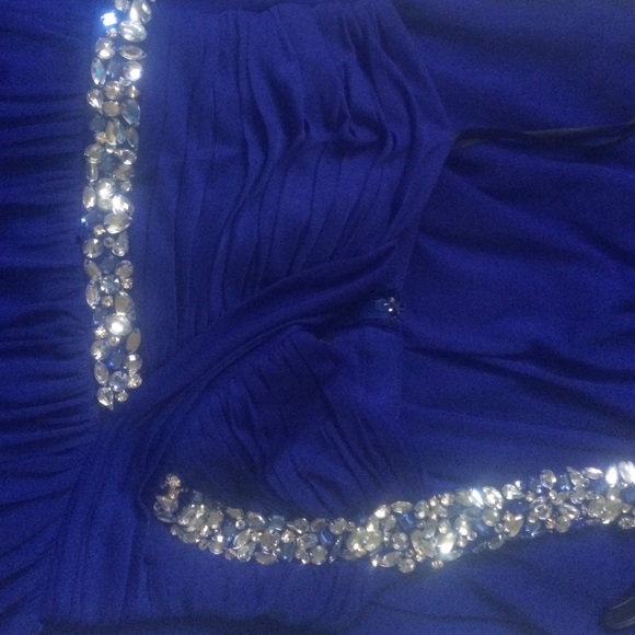 Dress - Picture 2 of 2